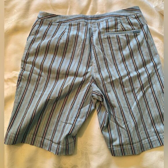 Liz Golf or Pickleball shorts - Picture 4 of 5